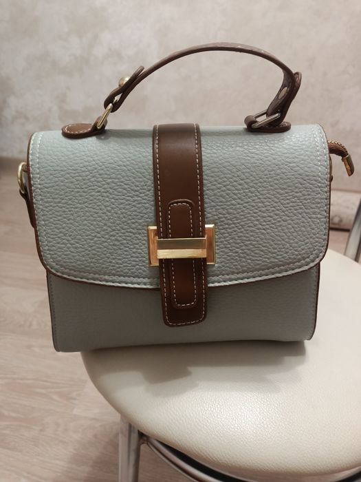 Продам женскую сумочку, отличное качество. Новая. Торг.