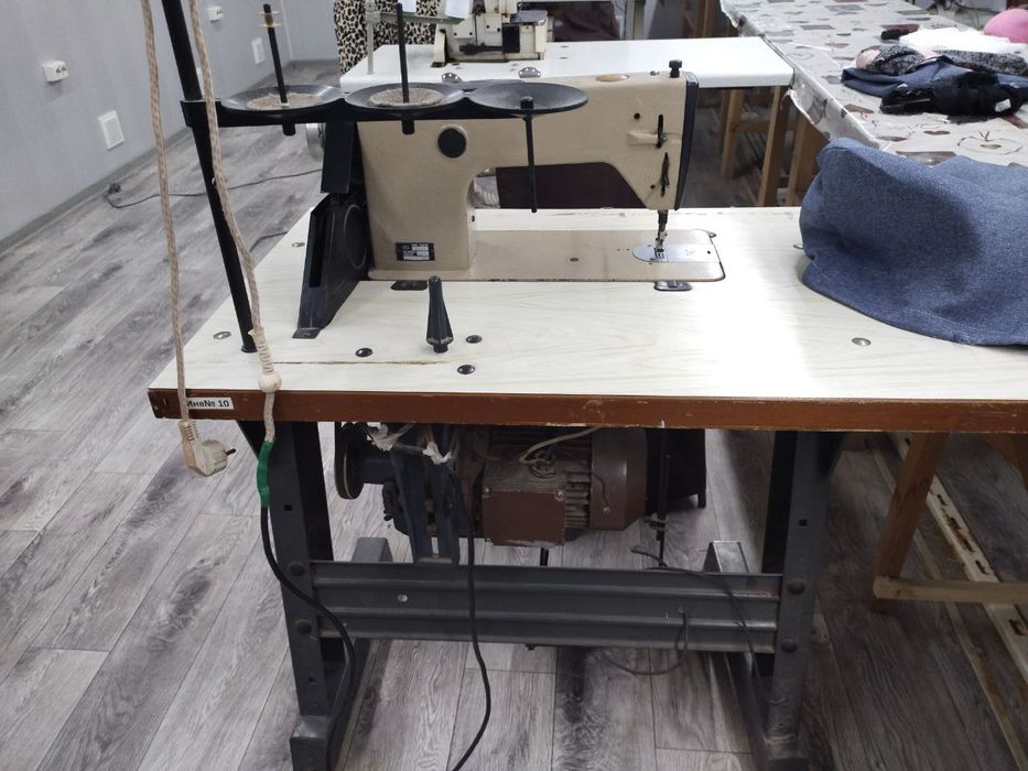 Швейная машина советская