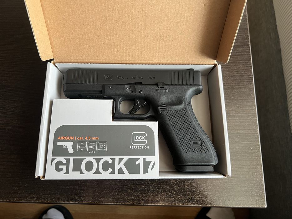 Glock 17 Airsoft с СО2 4,5mm на Umarex
