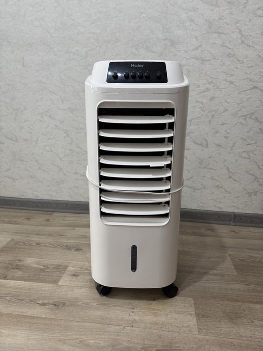 Продам напольный кондиционер Haier