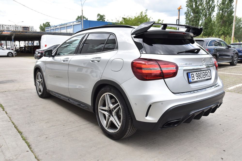 Mercedes Benz GLA 45 AMG