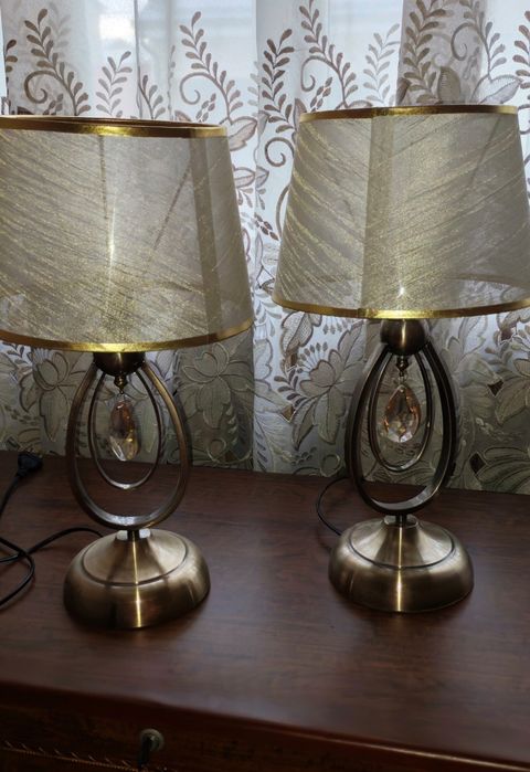 Стильная потолочная Люстра с кристаллами и 2 Светильник