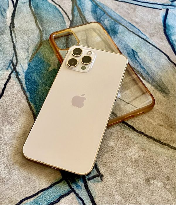 Vând iPhone 12 PRO MAX Gold !