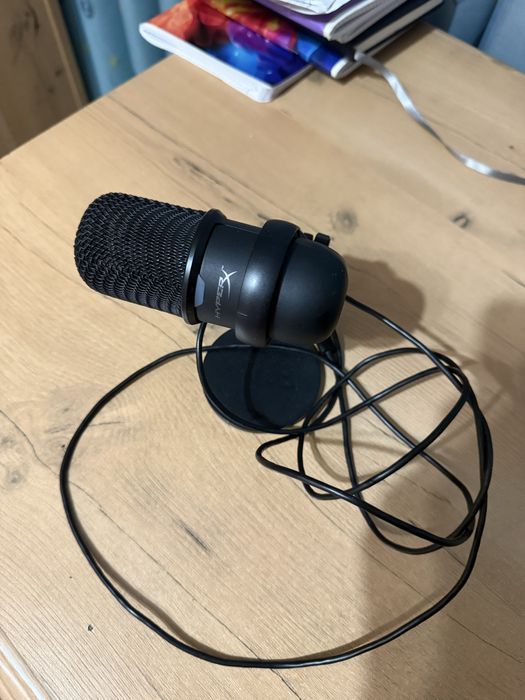 HyperX solocast black