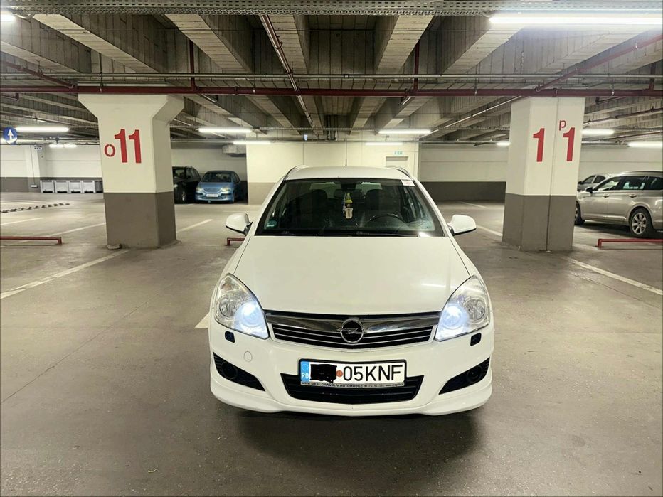 Vand Opel astra h 2010 Functioneaza impecabil nu prezintă probleme