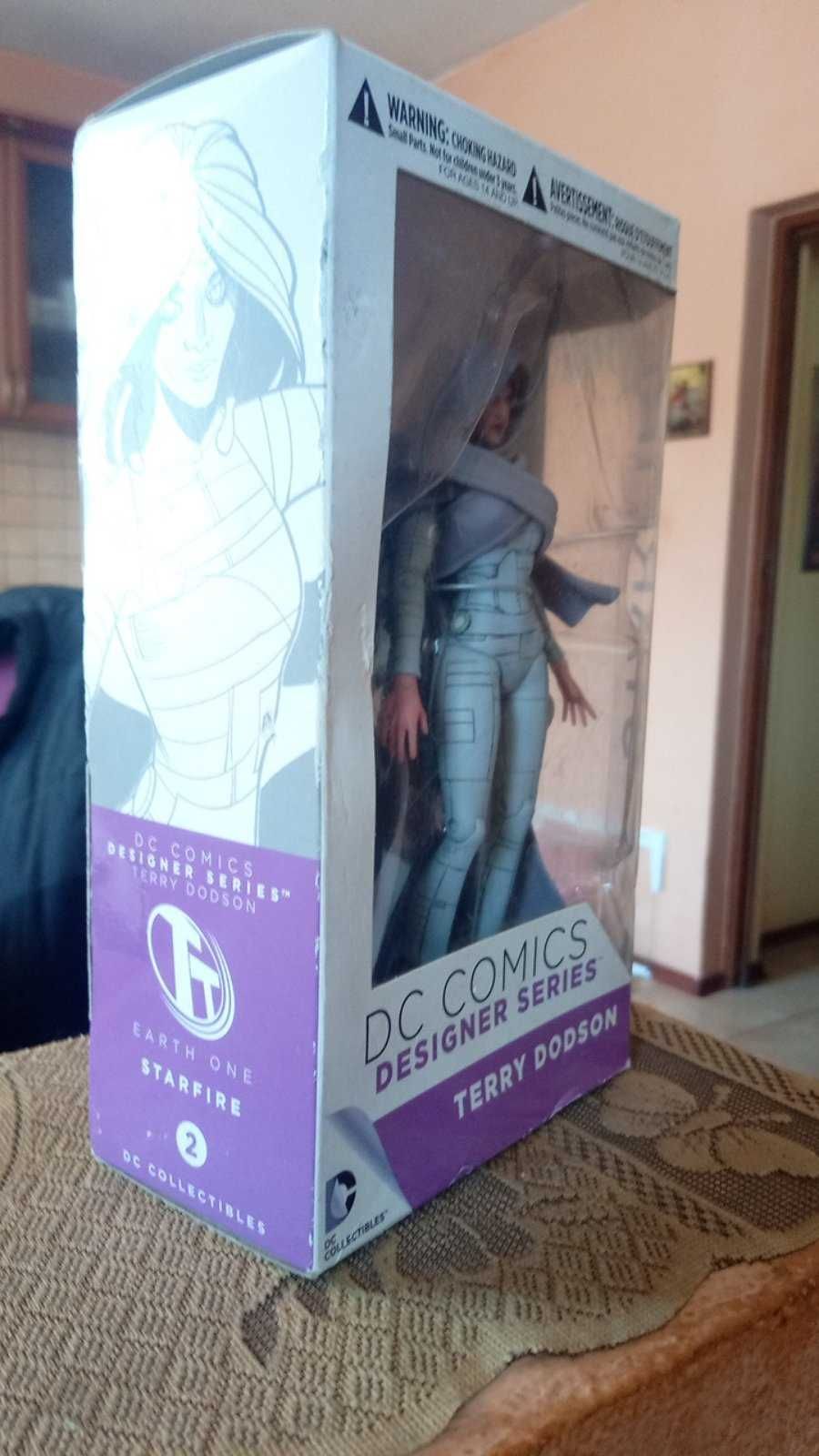 DC Comics Starfire Boxed Action FIgure