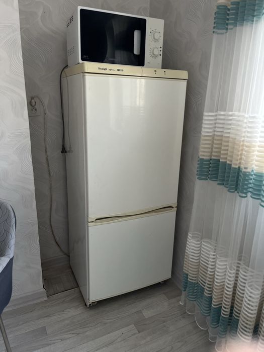 Продам холодильник