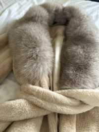 Палто от алкантара и естествен косъм от лисица и кашмир