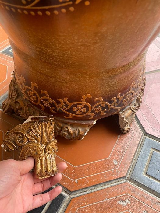 Vaza ko'za  decor uchun