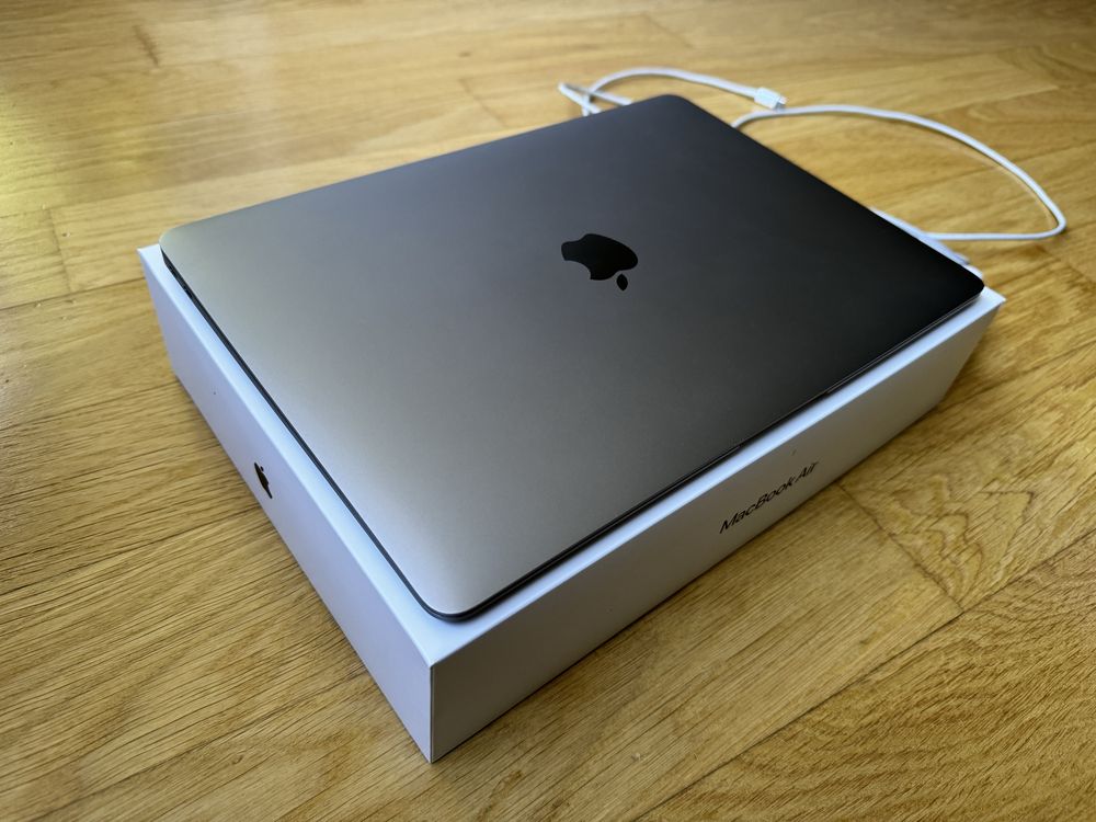 MacBook Air 13, Quad-Core i7, 16GB Ram, 1TB SSD