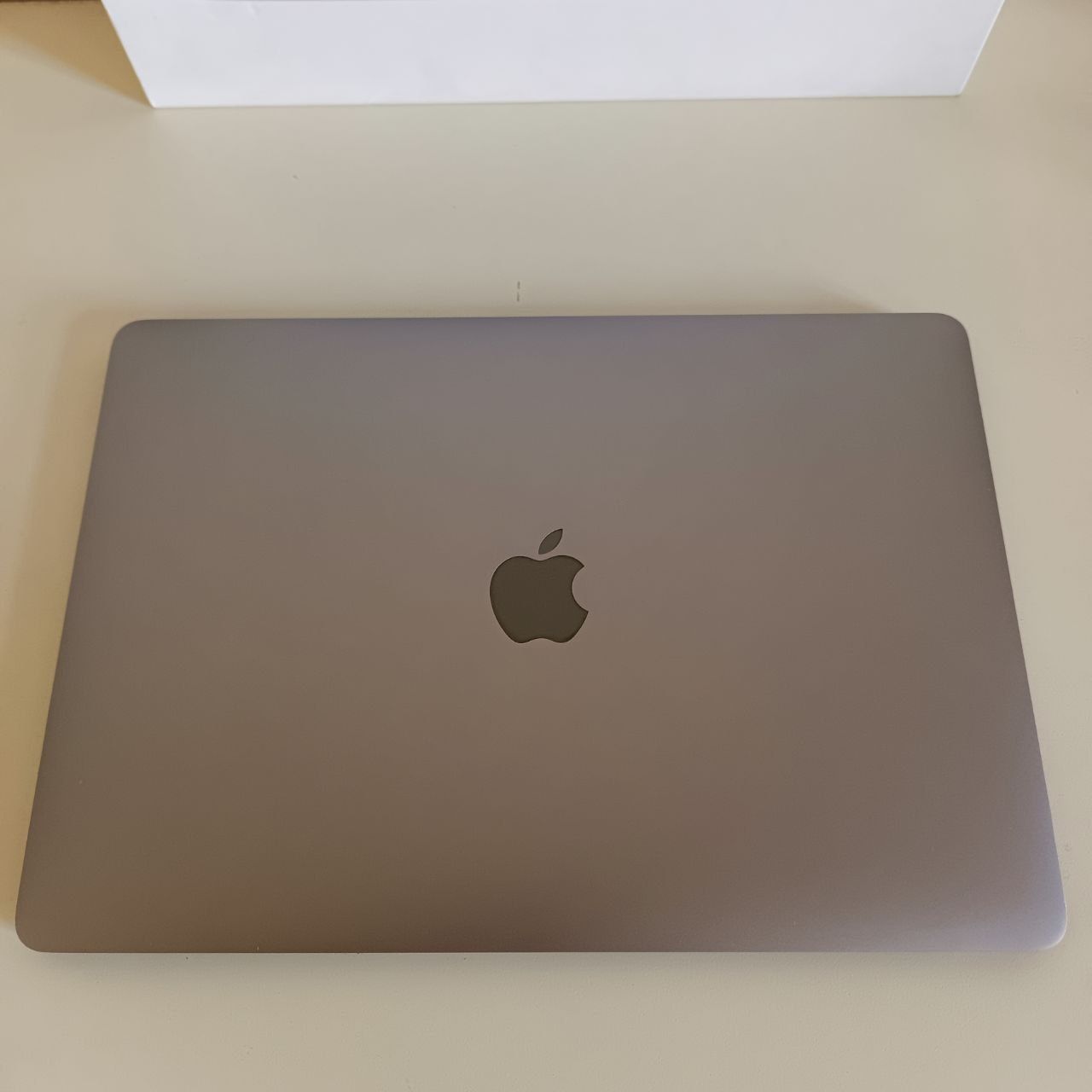 Macbook pro 2017 14 inch