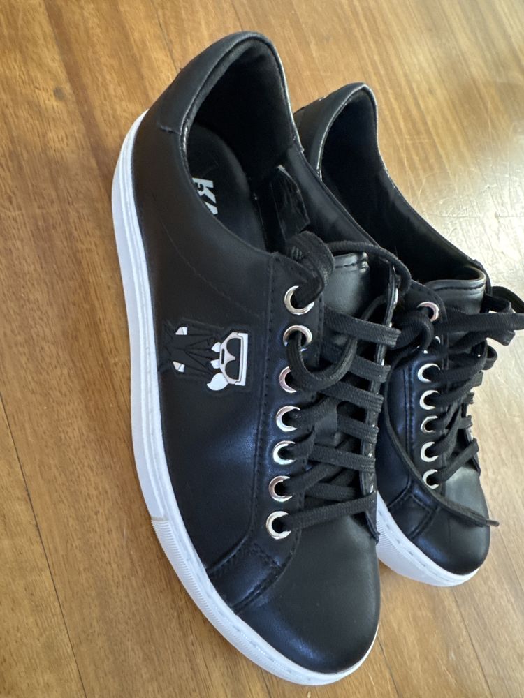Karl Lagerfeld-37n