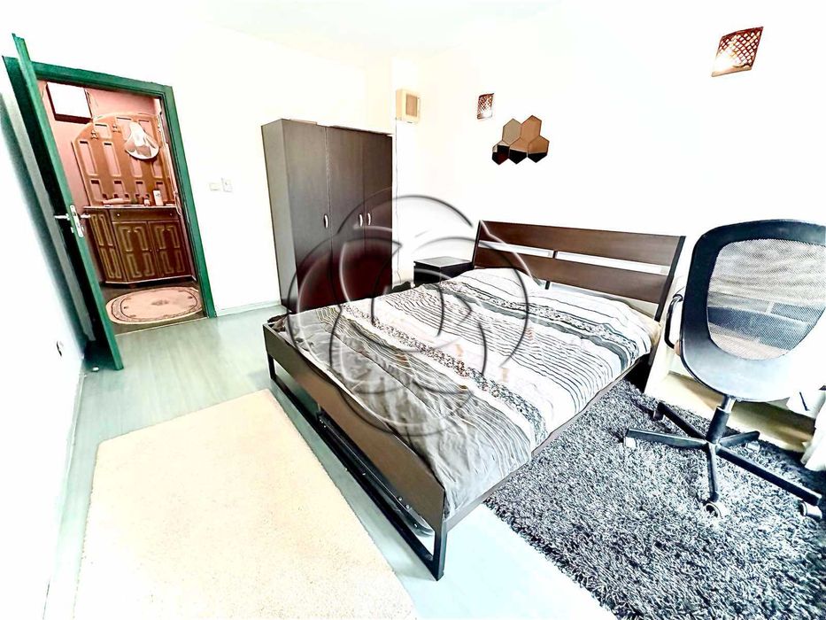 Дава се под наем Четиристаен апартамент в София, Гоце Делчев - 200 кв.м за 1200 € - Снимка #7