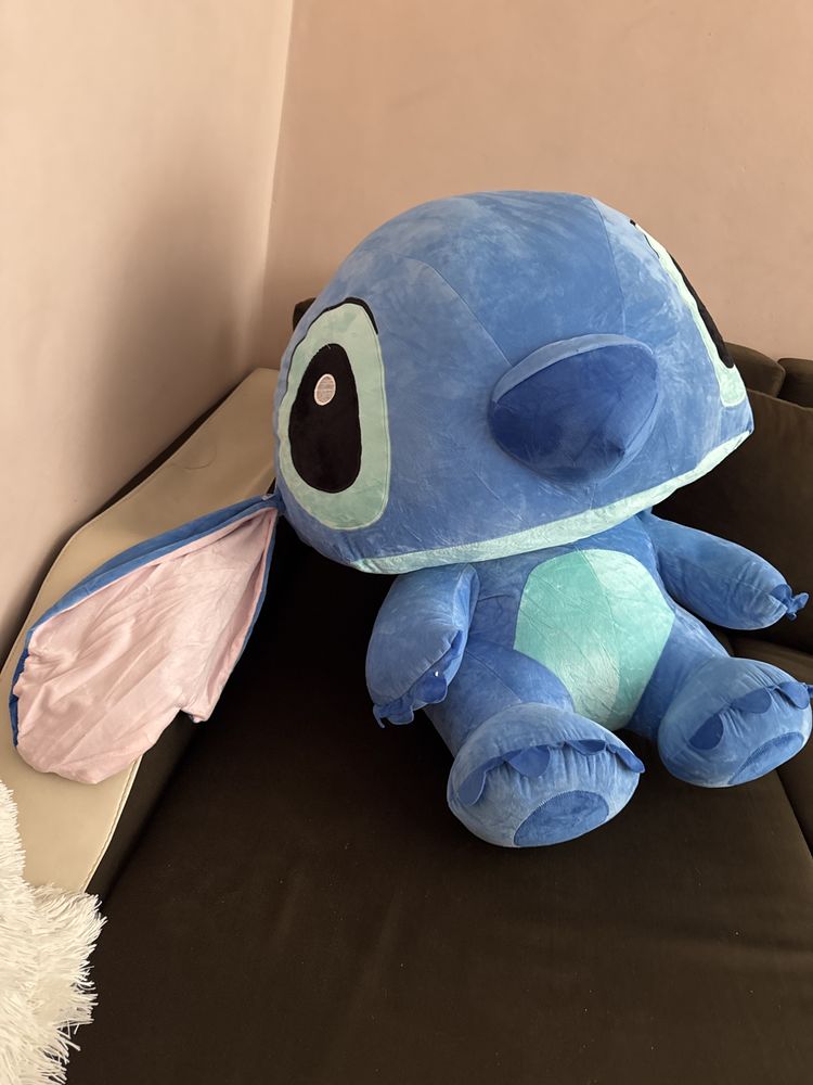 Продавам плюшена играчка СТИЧ