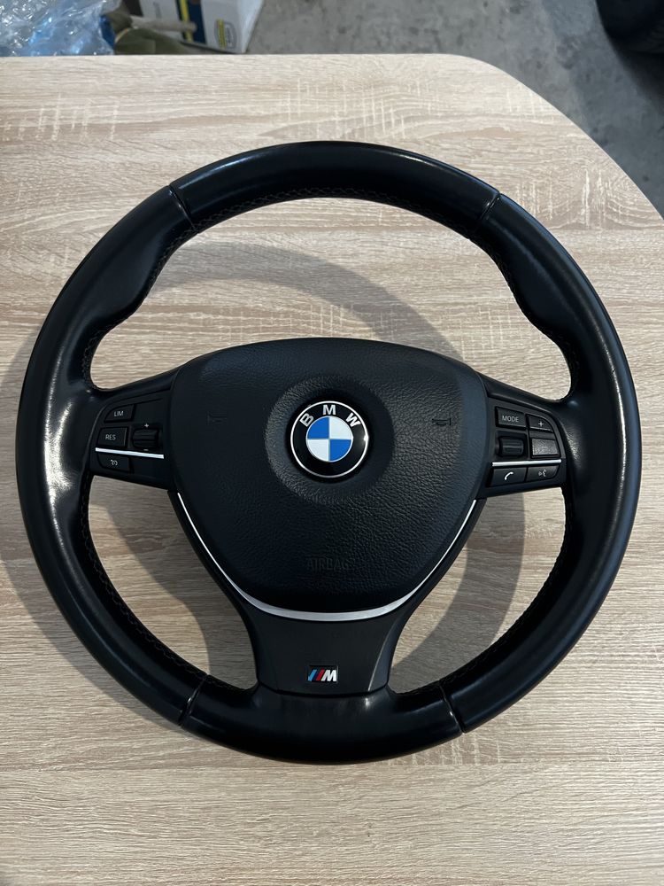 Оригинален спортен М волан за BMW F10/F11 + Оригинален BMW Airbag