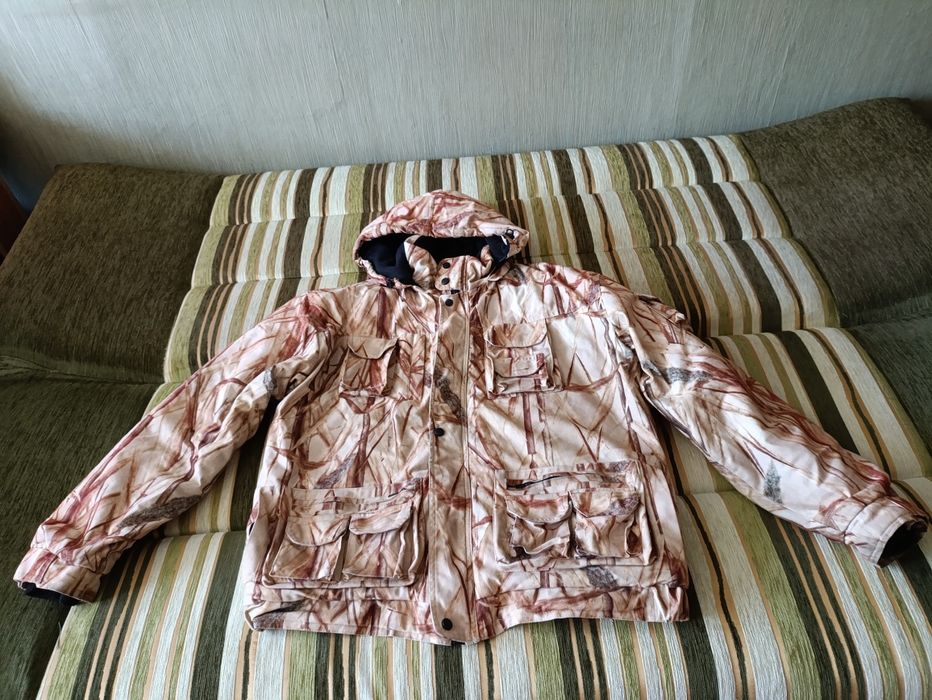 Мужской костюм для зимней рыбалки.