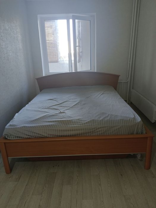 Спальный диван в хорошем состоянии