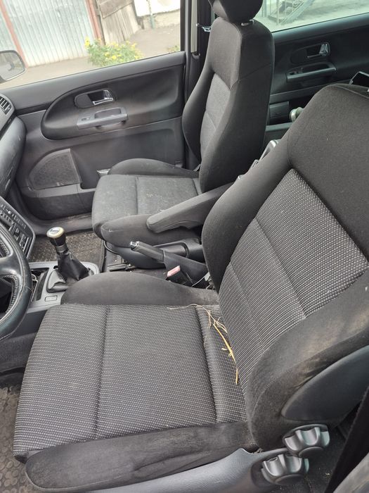 Dezmembrez ALHAMBRA 2.0 brt