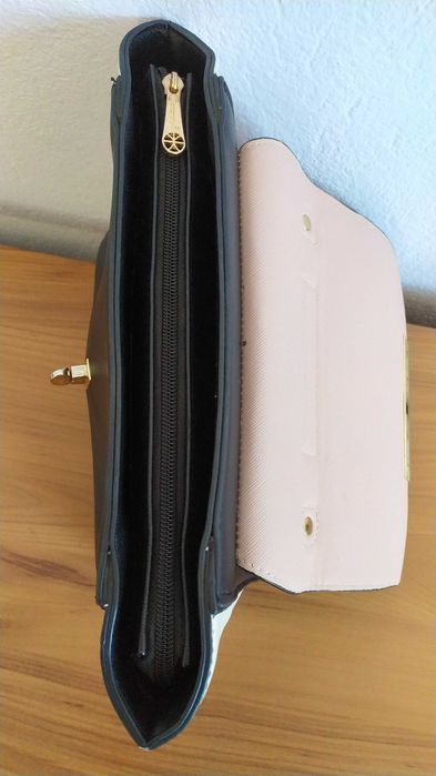 Стилна дамска чанта