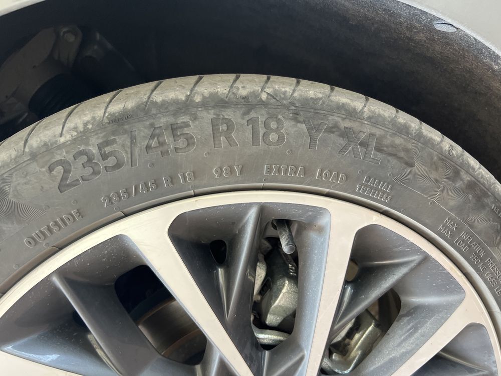 Резина б.у continental 235/45/18