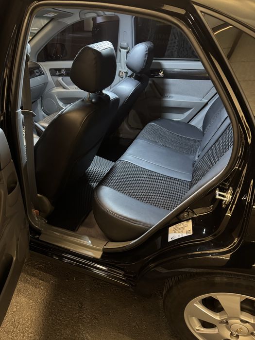 Jentra qora, bez lyuk 2024