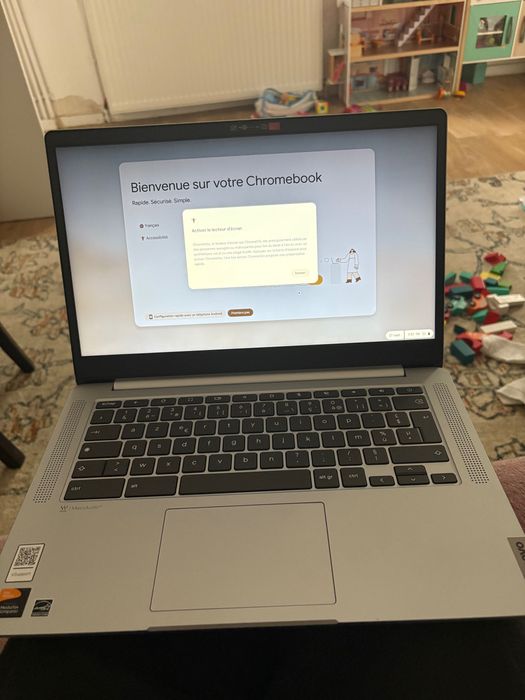 Laptop Lenovo Slim 3 Chrome