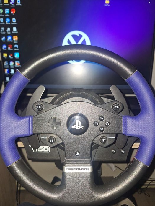 Vand volan thrustmaster t 150