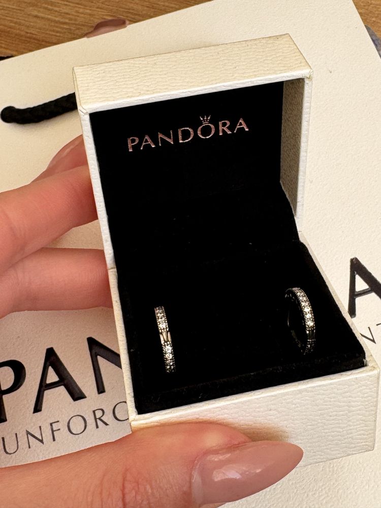 Пандора обеци Pandora
