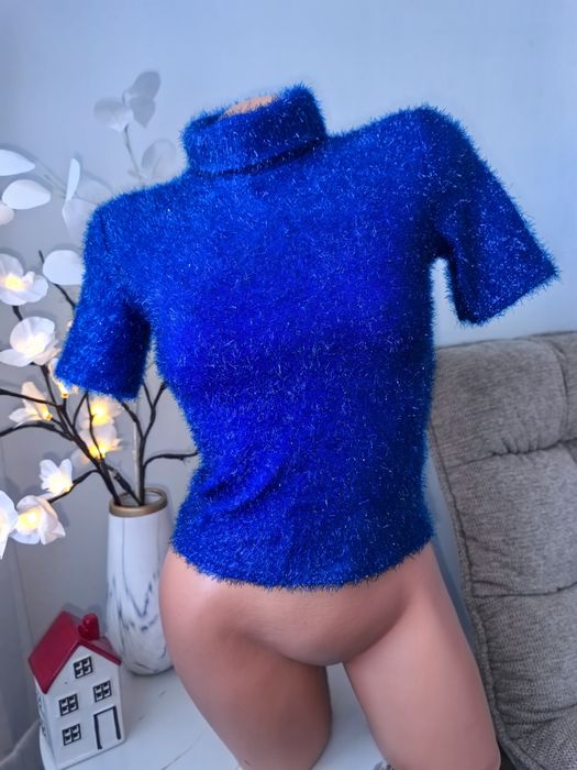 Top elegant mărimea S nou