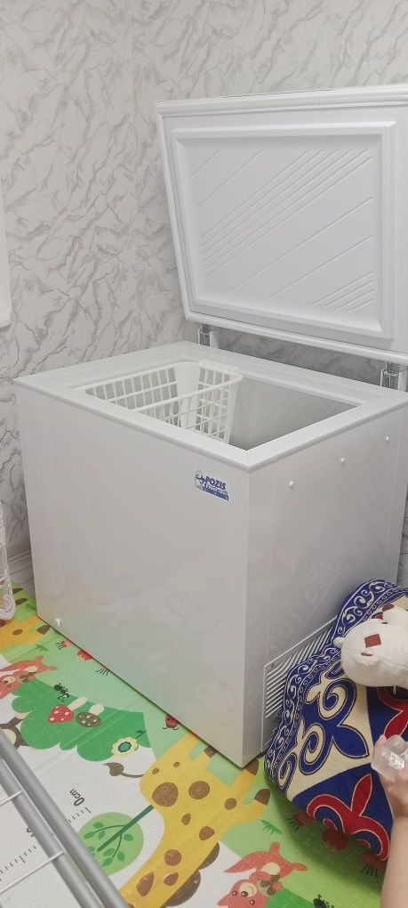 Продам морозильную камеру