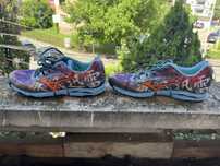Adidasi Mizuno trekking