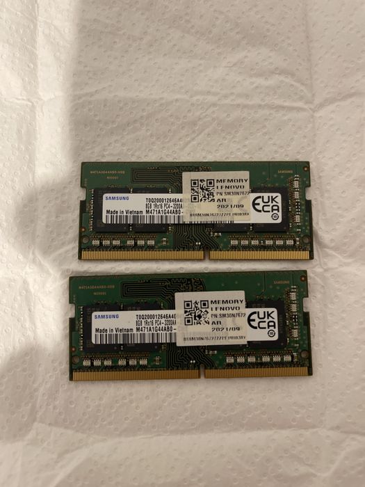 16 GB RAM -> 2 placute de cate 8 GB RAM Samsung ddr4 3200 mhz