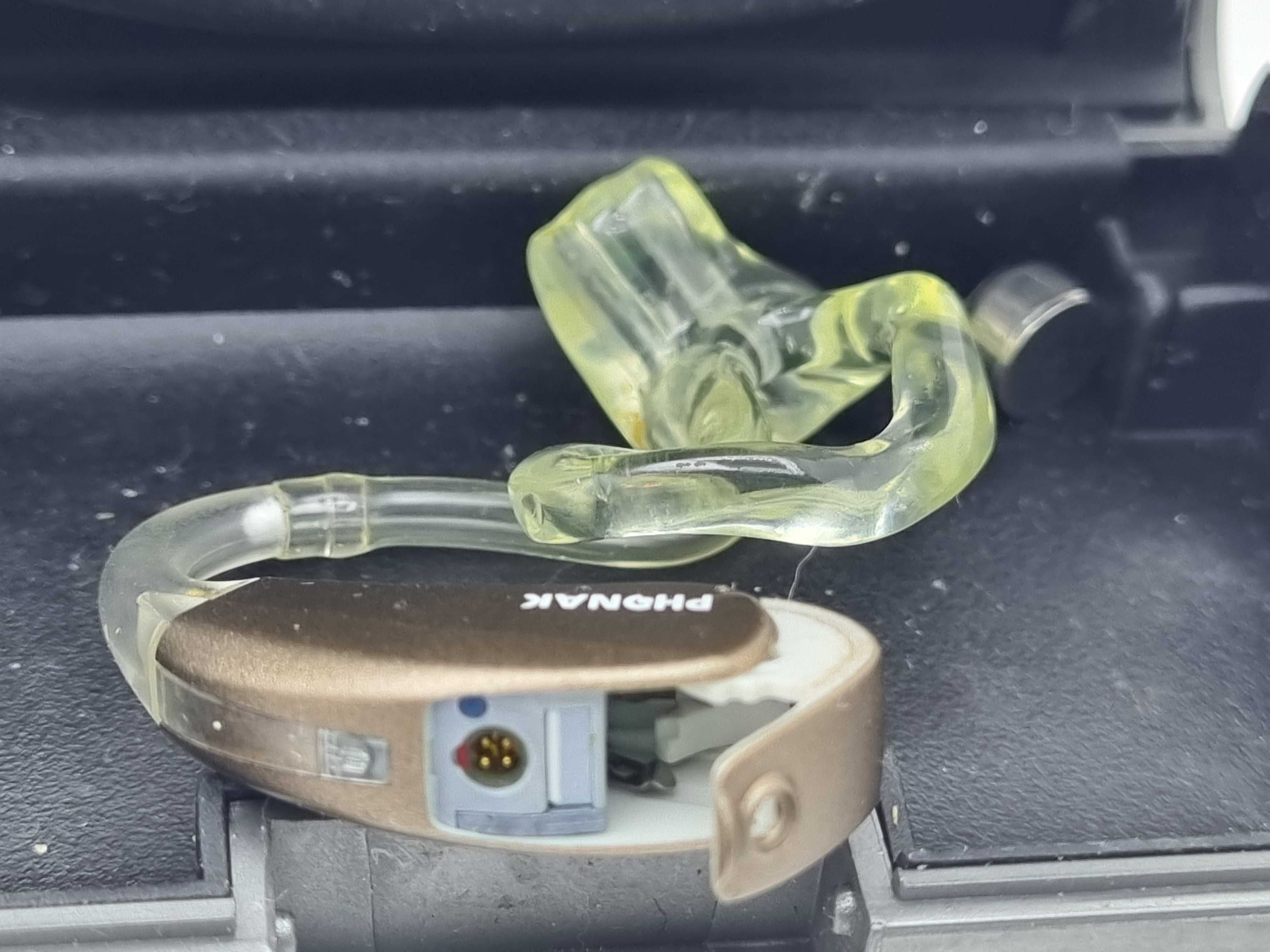 Слухови апарати Phonak Versata micro и Una M