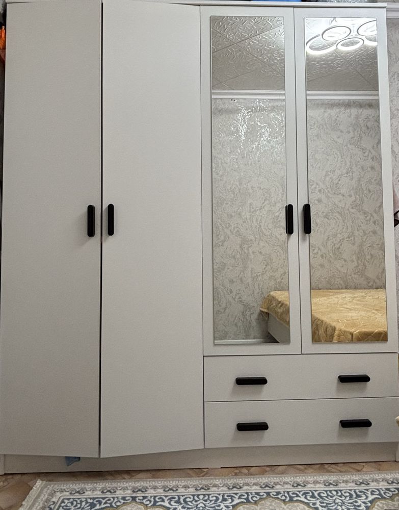 Продается Шкаф с кроватью