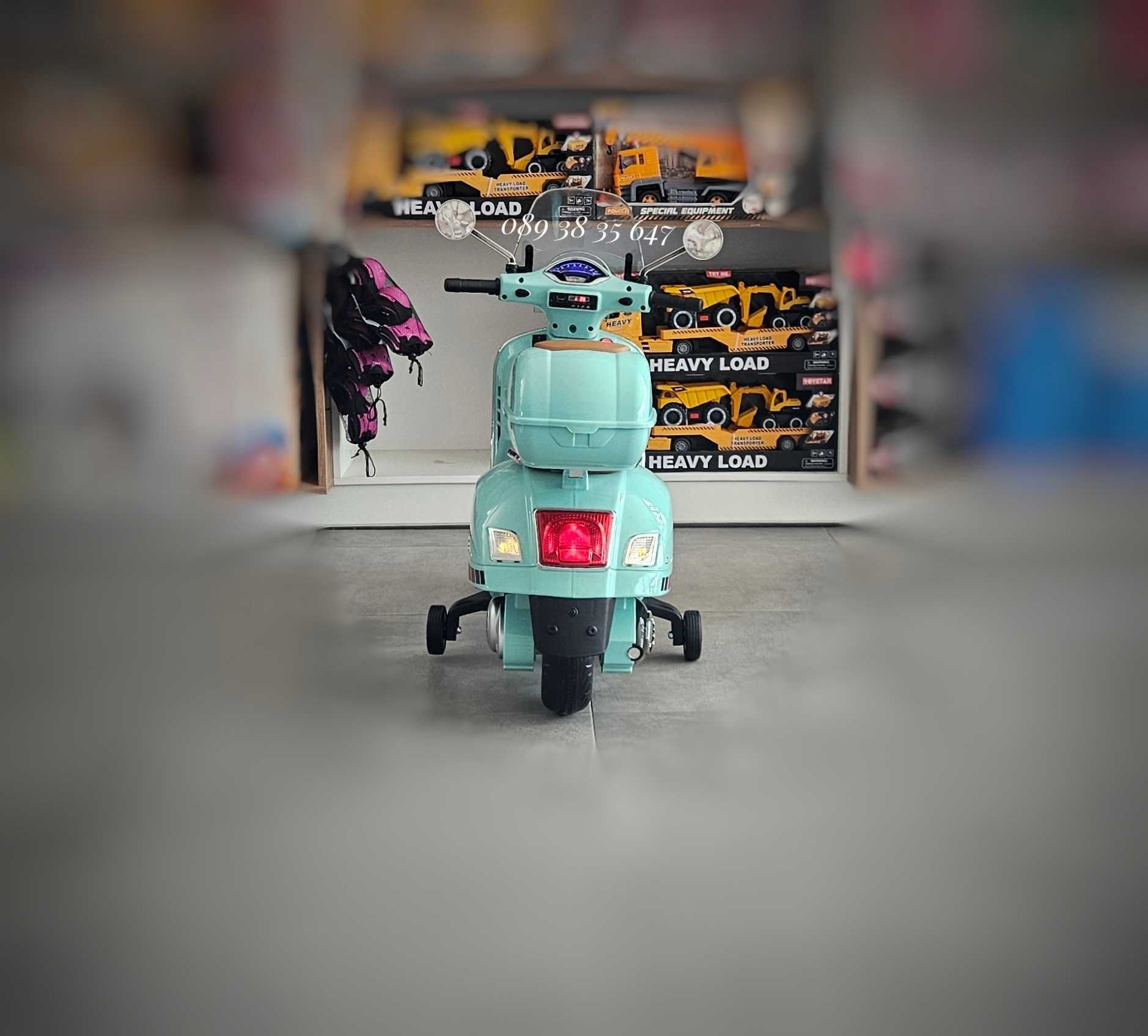 ПРОМОЦИЯ!НОВО!Детски акумулаторен мотор Vespa GTS с 12V,кожена седалка