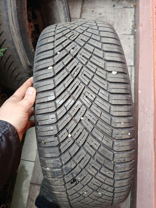 Vand anvelope all seasons 200 de lei bucata