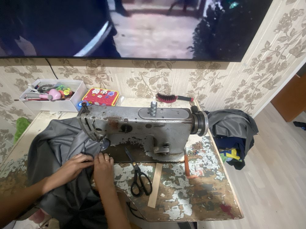 Продам промышленную швейную машинку