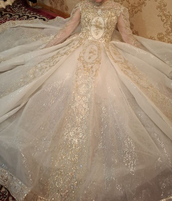 Kelin ko'ylak sotiladi xolati yangi kiyilmagan