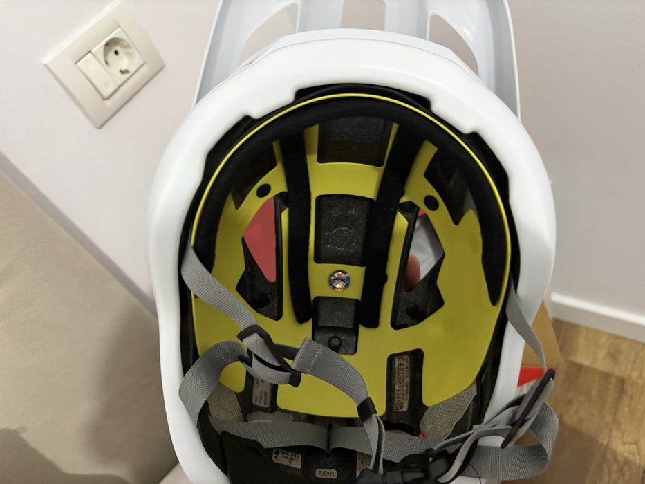 Casca ciclism Specialized Camber– White