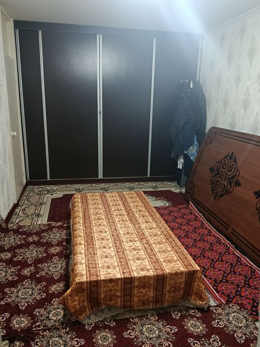 Uy sotiladi narxi kelishiladi