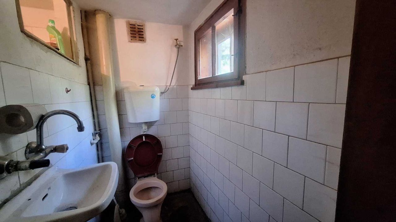 Продава се Къща в Елин Пелин - 452 кв.м за 863 €/кв.м - Снимка #6