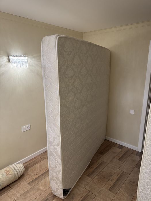 Матрас 220x200см