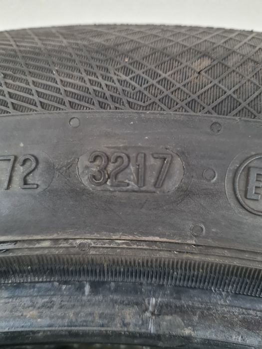 Зимни гуми 2 броя CONTINENTAL WinterContact TS850P 225 55 R17 дот 3217