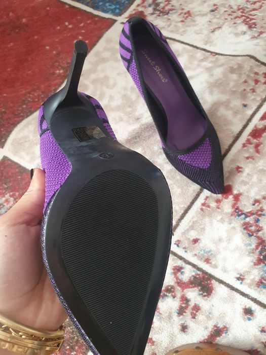 Pantofi mov cu negru noi