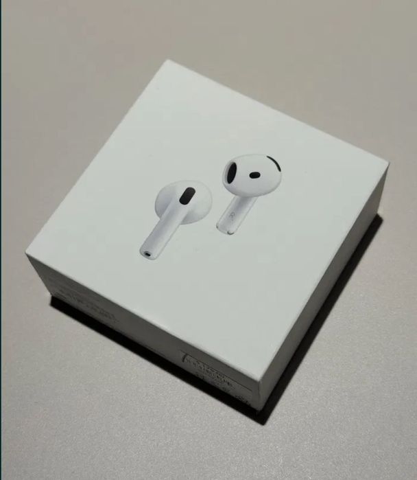 Новые AirPods 4 Active Noise Cancellation.