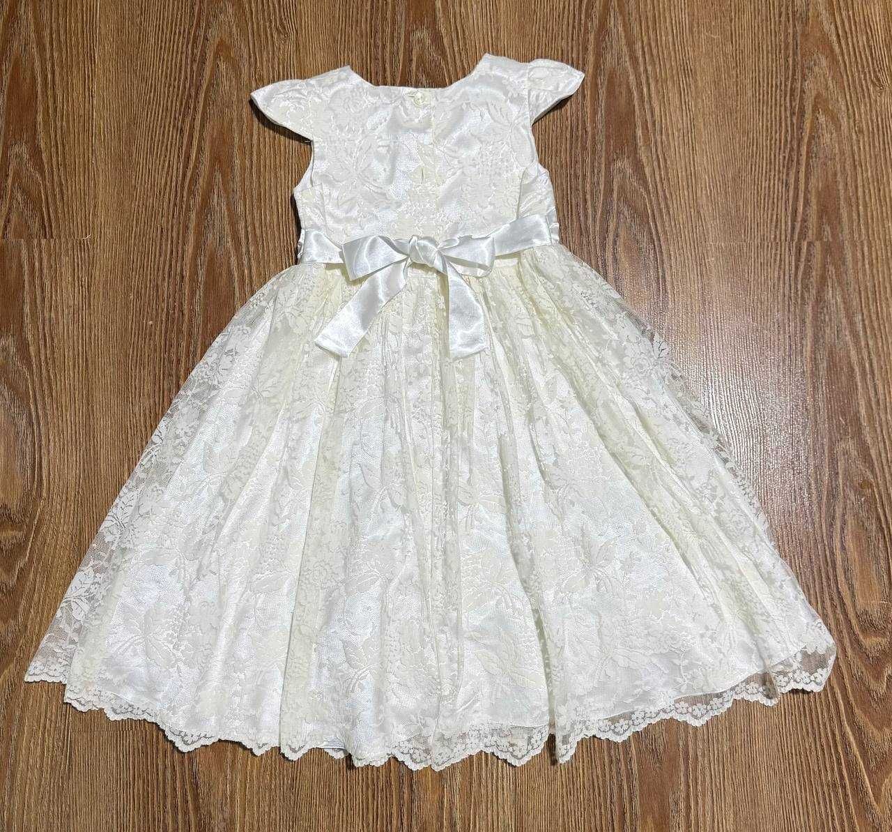 Платье нарядное на 5-7 лет