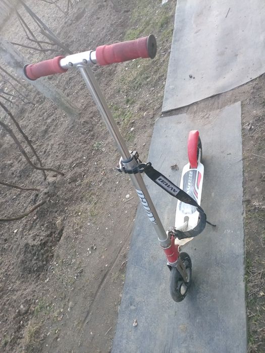 Trotinetă copii 12-16 ani