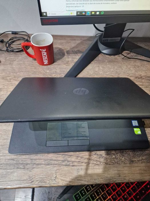 Laptop HP 15 Core™ i5-7200U pana la 3.10 GHz, Kaby Lake