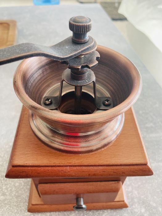 Rasnita manuala de cafea