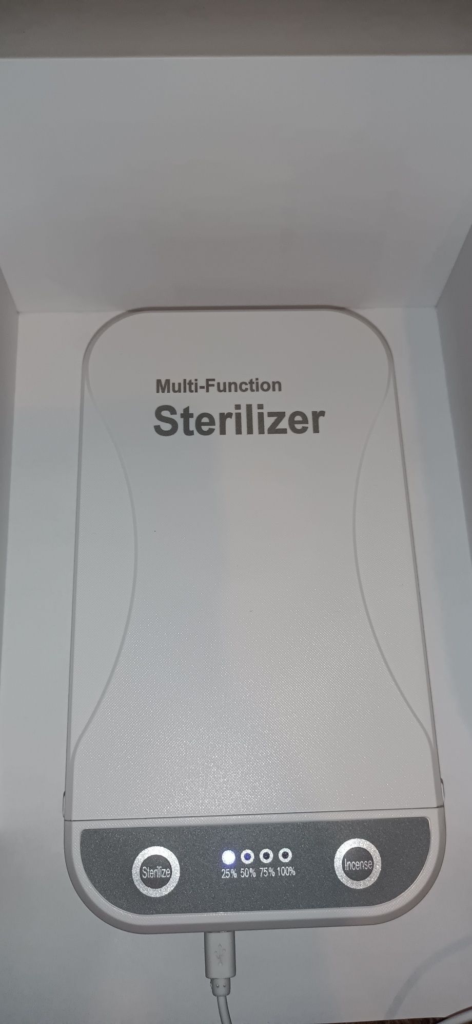 sterilizator uv alb-gri